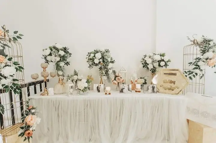 Bàn Lễ Tân Tiệc Cưới (bàn Gallery) Là Gì? Ý Nghĩa, Cách Bài Trí Đúng Chuẩn & Top Mẫu Đẹp Nhất