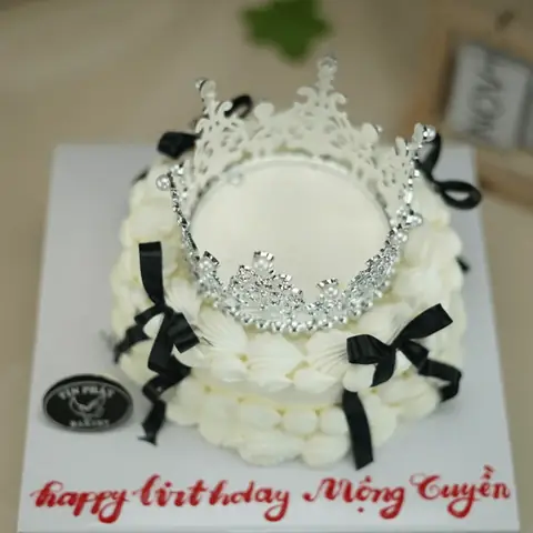 Tuyển Chọn 15 Mẫu Bánh Kem Tiệc Cưới Đẹp, Sang Trọng Cho Cô Dâu Chú Rể