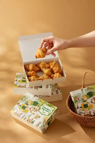 Top 10+ Loại Bánh Ngọt Đãi Tiệc Cưới Đẹp, Sang Trọng: Danh Sách Mẫu Hot, Xu Hướng & Bí Quyết Chọn Mua