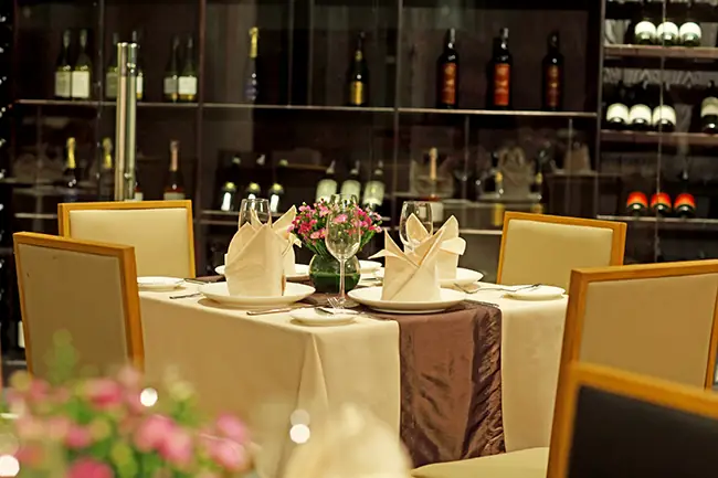 Review Buffet Chay Tại Nhà Hàng Tiệc Cưới Claris Palace: Thực Đơn 60+ Món, Ưu Đãi & Top Địa Chỉ Tham Khảo TP.HCM