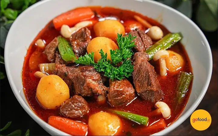Danh Sách Các Món Bò Đãi Tiệc Cưới Sang Trọng, Thơm Ngon, Dễ Làm Dành Cho Ngày Trọng Đại