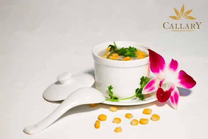 Top 15+ Món Súp Khai Vị Tiệc Cưới Ngon, Sang Trọng & Cách Chọn Phù Hợp Thực Đơn