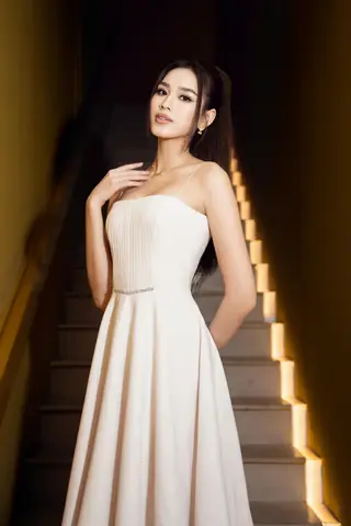 Tổng Hợp 50+ Cách Tạo Dáng Chụp Ảnh Đi Tiệc Cưới Đẹp, Tự Nhiên Cho Nam, Nữ, Cặp Đôi Và Nhóm Bạn