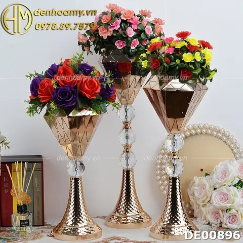 Top 10+ Mẫu Chân Nến Trang Trí Tiệc Cưới Đẹp, Sang Trọng & Giá Tốt 2024 + Kinh Nghiệm Chọn Mua