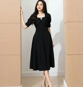 Top 100+ Mẫu Đầm Đen Dự Tiệc Cưới Đẹp, Sang Trọng Phù Hợp Mọi Dáng Người 2025