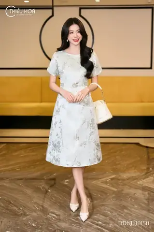Top 99+ Mẫu Đầm Dự Tiệc Cưới U40 Sang Trọng, Tôn Dáng 2024: Gợi Ý Chọn Đầm Che Khuyết Điểm Cho Quý Cô Trung Niên