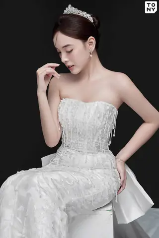 Tư Vấn Chọn Đầm Dự Tiệc Big Size: Dáng, Chất Liệu Và Giá Cho Nàng 55-90kg