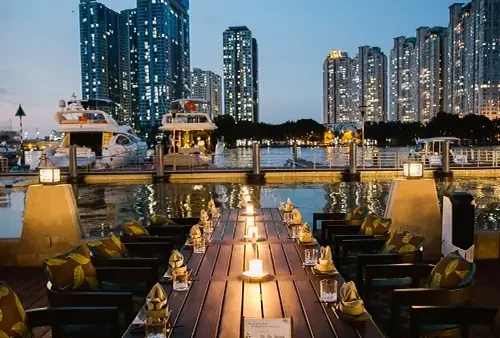 Top 12+ Địa Điểm Tổ Chức Tiệc Cưới Ngoài Trời Đẹp, Lãng Mạn Tại TP.HCM 2025