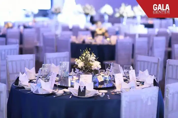 Bảng Giá Bàn Tiệc Cưới Gem Center 2024 - 2025: Chi Tiết Chi Phí Trọn Gói, So Sánh Sảnh & Bí Quyết Tiết Kiệm