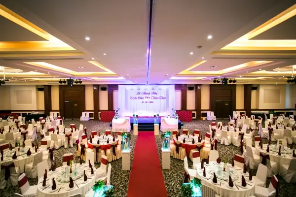 Lựa Chọn Nhà Hàng Hội Nghị Tiệc Cưới Phú Nhuận Đẹp, Sang Trọng Cho Tiệc Cưới Của Bạn Lựa Chọn Nhà Hàng Hội Nghị Tiệc Cưới Phú Nhuận Đẹp, Sang Trọng Cho Tiệc Cưới Của Bạn