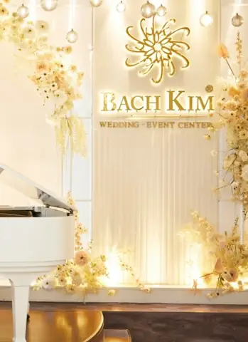 Nhà Hàng Tiệc Cưới Bạch Kim: Lựa Chọn Địa Điểm Tổ Chức Đám Cưới Sang Trọng Tại TP. HCM