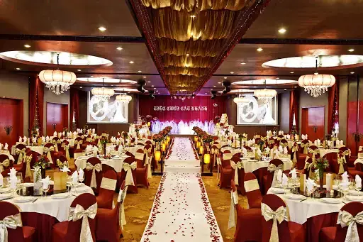 Chọn Nhà Hàng Tiệc Cưới Cát Khánh Ở Quận 11: Địa Chỉ, Giá, Sức Chứa Và Kinh Nghiệm Đặt Bàn Chọn Nhà Hàng Tiệc Cưới Cát Khánh Ở Quận 11: Địa Chỉ, Giá, Sức Chứa Và Kinh Nghiệm Đặt Bàn