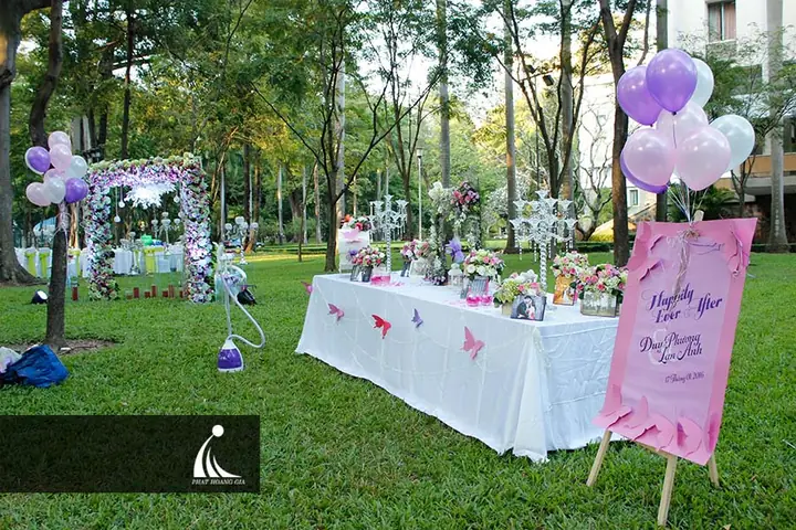 Nhà Hàng Tiệc Cưới Dinh Độc Lập – Địa Điểm Lý Tưởng Cho Lễ Cưới Sang Trọng