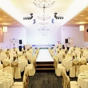 Danh Sách Nhà Hàng Tiệc Cưới Đông Phương: Địa Điểm Và Địa Chỉ Cho Cô Dâu Chú Rể