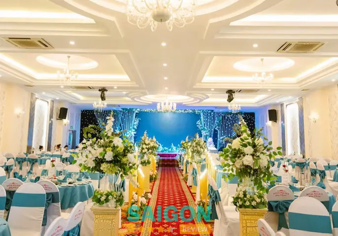 Top 10 Nhà Hàng Tiệc Cưới Giá Rẻ Tại TP.HCM: Giá Bàn, Chất Lượng Và Dịch Vụ