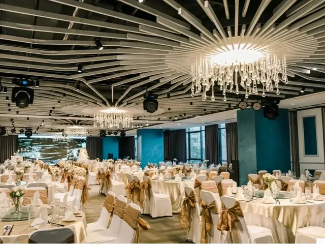 Nhà Hàng Tiệc Cưới Glorious Ở Đâu? Địa Chỉ, Dịch Vụ Và Bảng Giá