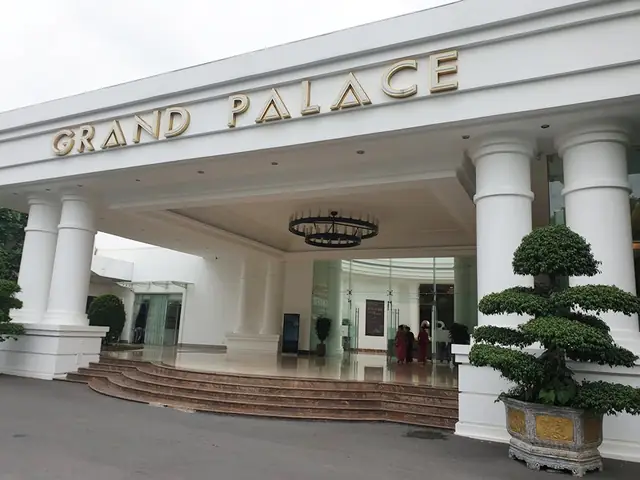 Nhà Hàng Tiệc Cưới Grand Palace Ở Đâu? Địa Chỉ, Sảnh Và Dịch Vụ