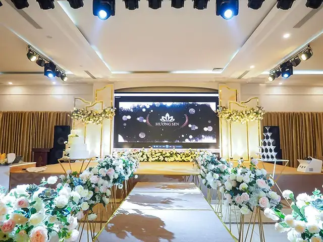 Tổng Hợp Địa Chỉ Các Cơ Sở Nhà Hàng Tiệc Cưới Hương Sen: Không Gian, Thực Đơn & Giá Cập Nhật