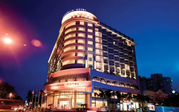 Top 10 Nhà Hàng Tiệc Cưới Nha Trang Sang Trọng, Đẹp Như Mơ Năm 2025