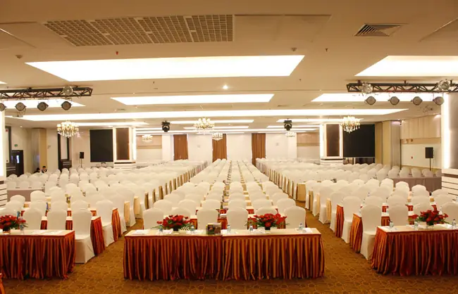 Danh Sách Địa Điểm Và Địa Chỉ Nhà Hàng Tiệc Cưới Tân Trường Xanh Cho Cô Dâu Chú Rể Ở Đồng Hới