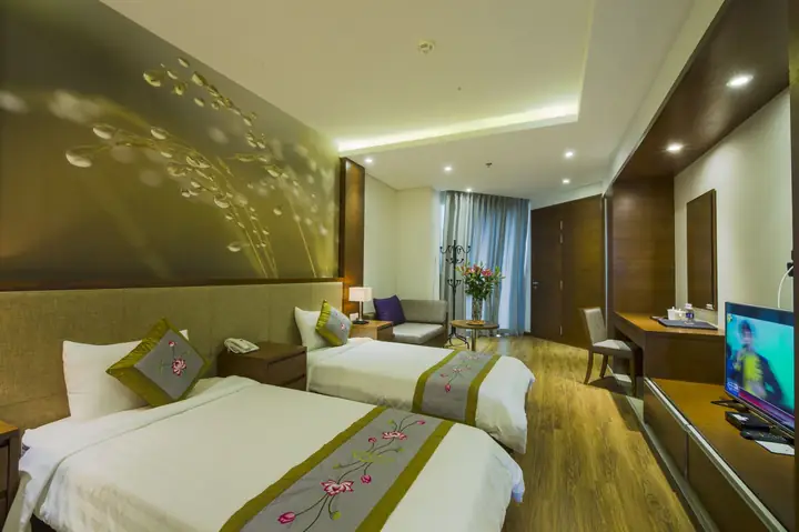 Nhà Hàng Tiệc Cưới Vạn Phúc: Danh Sách Chi Nhánh, Địa Chỉ, Thực Đơn & Giá Tiệc Cưới 2024