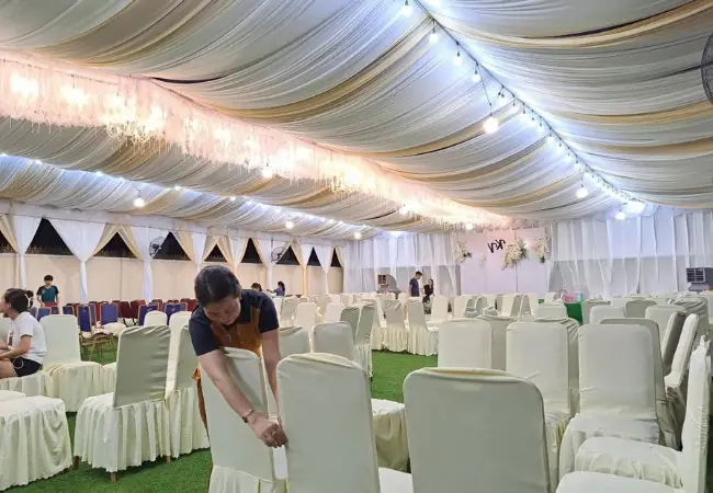 So Sánh Dịch Vụ Nhận Đặt Tiệc Cưới Tại Nhà Trọn Gói: Bảng Giá, Thực Đơn & Quy Trình Chọn Đơn Vị Uy Tín