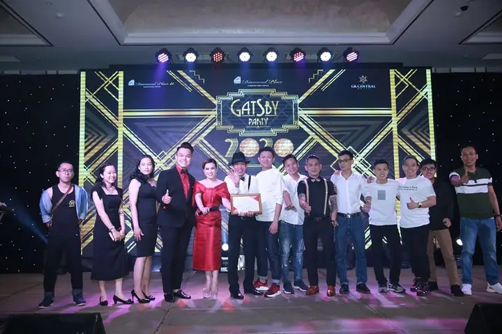 Tìm Việc Nhân Viên Kinh Doanh Tiệc Cưới: Công Việc, Yêu Cầu Và Thu Nhập