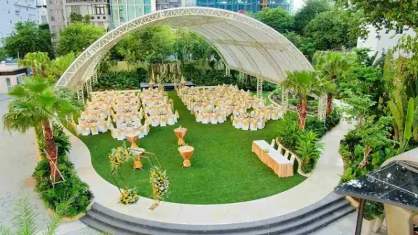 Cách Tổ Chức Tiệc Cưới Ngoài Trời Ban Đêm: Kinh Nghiệm Theo Từng Bước