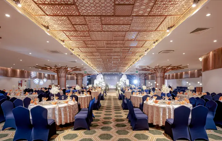 Xem Danh Sách Địa Điểm Tổ Chức Tiệc Cưới Trống Đồng Palace Tại Miền Bắc