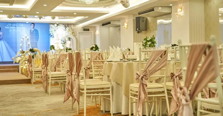 Tổng Hợp Địa Điểm Tổ Chức Tiệc Cưới Venus Cho Cặp Đôi: Địa Chỉ Và Dịch Vụ