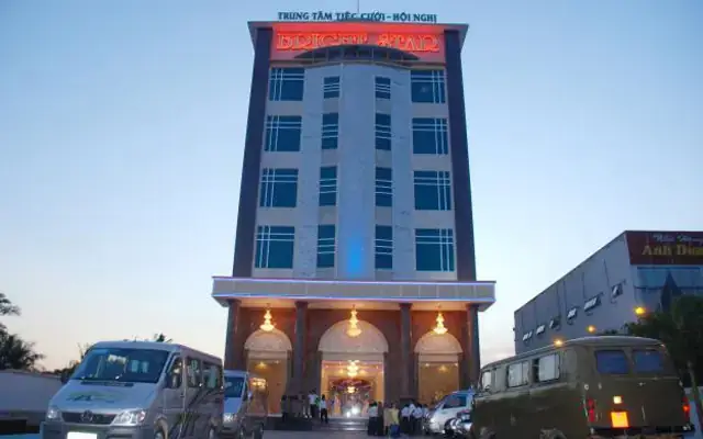 Trung Tâm Hội Nghị Tiệc Cưới Bright Star: Địa Chỉ Tổ Chức Sự Kiện Sang Trọng Tại Biên Hòa, Đồng Nai Trung Tâm Hội Nghị Tiệc Cưới Bright Star: Địa Chỉ Tổ Chức Sự Kiện Sang Trọng Tại Biên Hòa, Đồng Nai