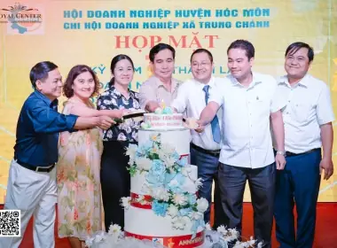 Trung Tâm Hội Nghị Tiệc Cưới Royal Center: Không Gian Sang Trọng Dành Cho Sự Kiện Của Bạn Trung Tâm Hội Nghị Tiệc Cưới Royal Center: Không Gian Sang Trọng Dành Cho Sự Kiện Của Bạn