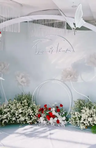 Trung Tâm Hội Nghị Tiệc Cưới Royal Center: Không Gian Sang Trọng Dành Cho Sự Kiện Của Bạn Trung Tâm Hội Nghị Tiệc Cưới Royal Center: Không Gian Sang Trọng Dành Cho Sự Kiện Của Bạn