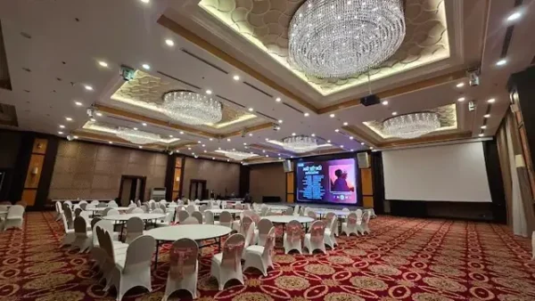 Chọn Trung Tâm Tiệc Cưới Điểm Hẹn: Tiêu Chí, So Sánh Và Lựa Chọn Cho Cặp Đôi