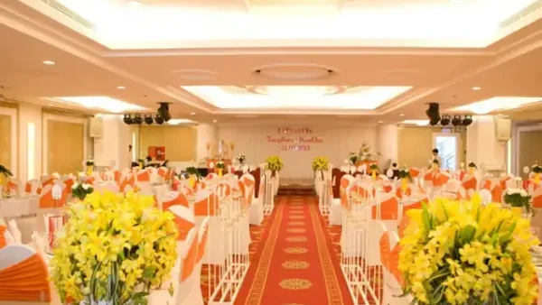 Trung Tâm Tiệc Cưới Glorious: Địa Chỉ, Hệ Thống 6 Sảnh, Thực Đơn, Giá Cước & Dịch Vụ Trọn Gói 2024