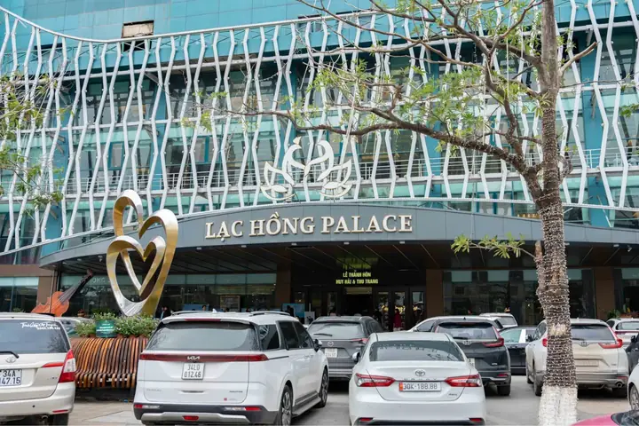 Trung Tâm Tiệc Cưới Hoàng Gia Hải Phòng: Điểm Đến Lý Tưởng Cho Đám Cưới Của Bạn