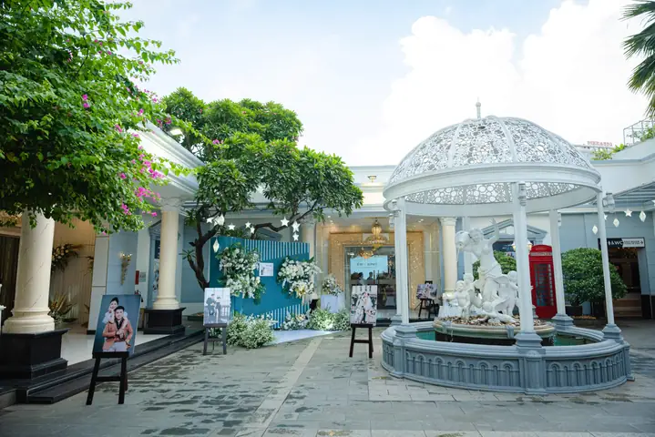 Tìm Hiểu Trung Tâm Tổ Chức Sự Kiện Và Tiệc Cưới Royal Palace Cho Cặp Đôi